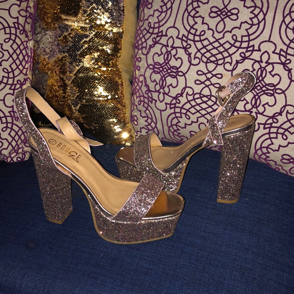 silver sparkly platform heel sandals NEVER WORN 🗣
